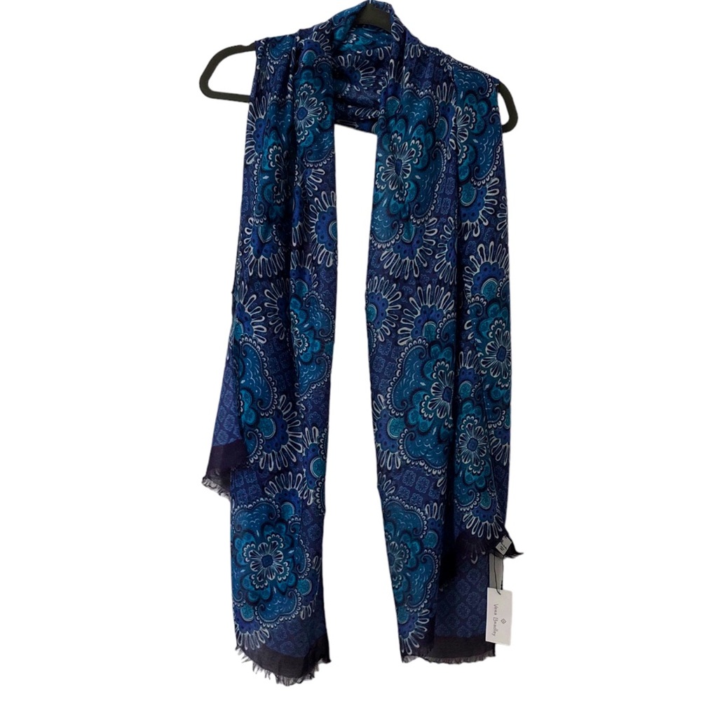 Vera Bradley Soft Fringe Scarf in Blue Tapestry 100% Rayon New With Tags.